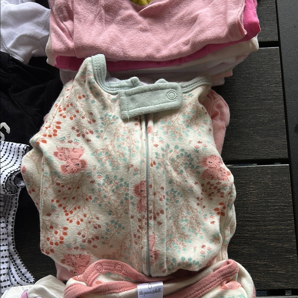 Assorted brand baby girl clothes - Picture 6 of 10